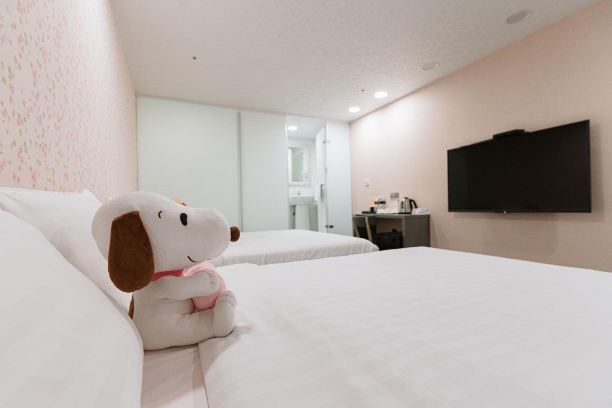 歐法行旅 O Fun Hotel Тайбей Екстер'єр фото